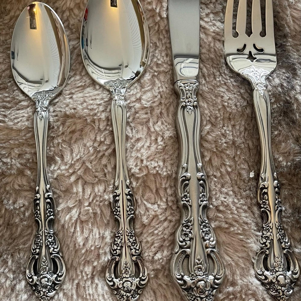 Oneida Michelangelo flatware